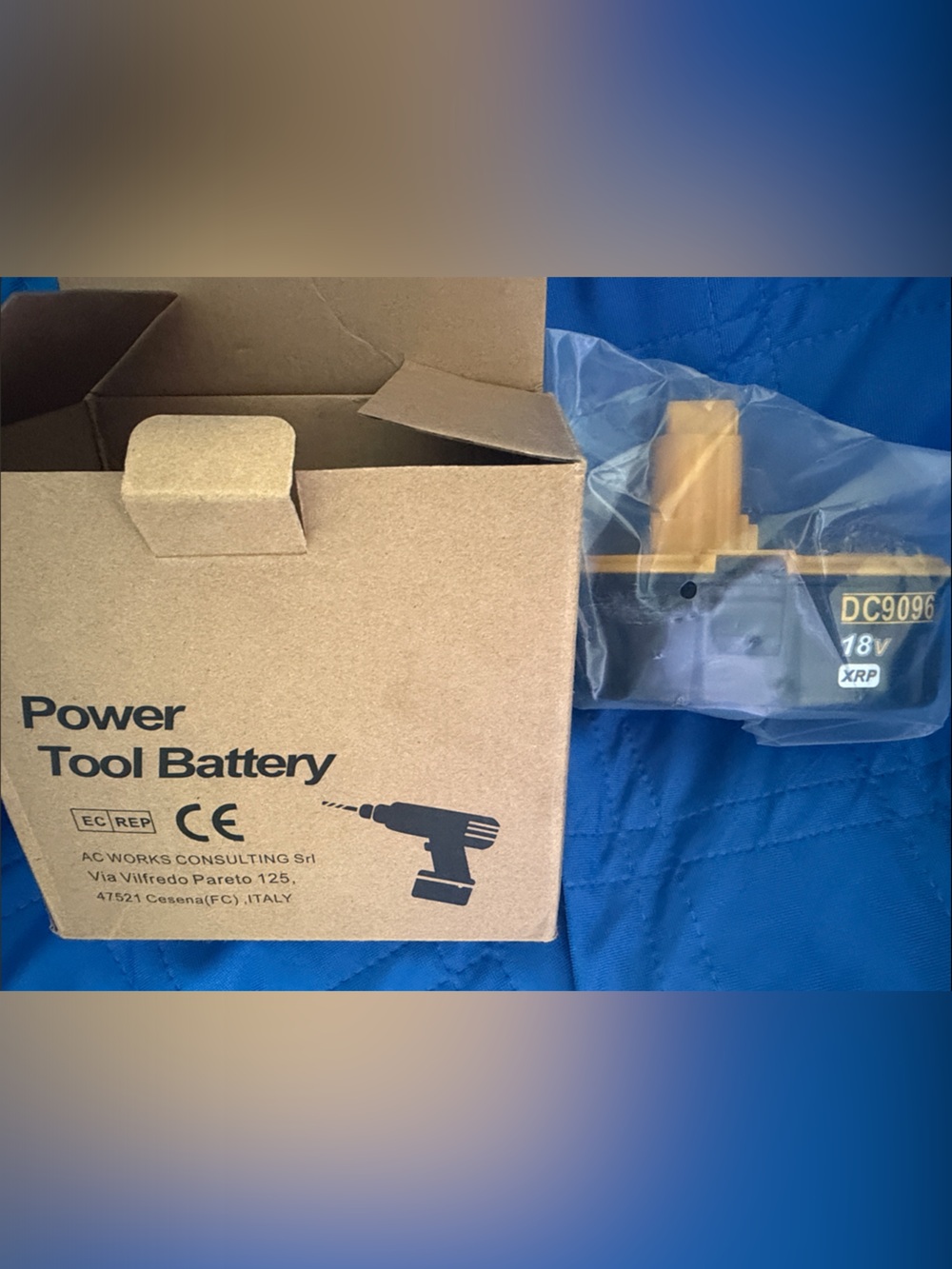 Replacement 18V Gold and Black Power Tool Battery